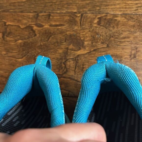 Hoka One Gaviota 2 Running Shoes, size 9 - Picture 11 of 11